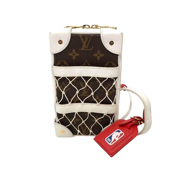 Louis Vuitton Brown Canvas shoulder - Picture 1 of 6